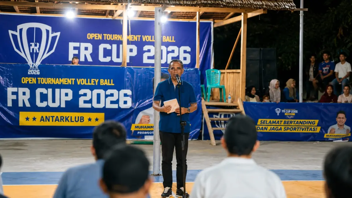Gubernur Sulawesi Tengah Anwar Hafid menghadiri final sekaligus penutupan FR Cup Volleyball Tournament 2026 di Kecamatan Ampibabo, Parigi Moutong, Rabu (12/8/2026). FOTO: BIRO ADPIM SULTENG&nbsp;