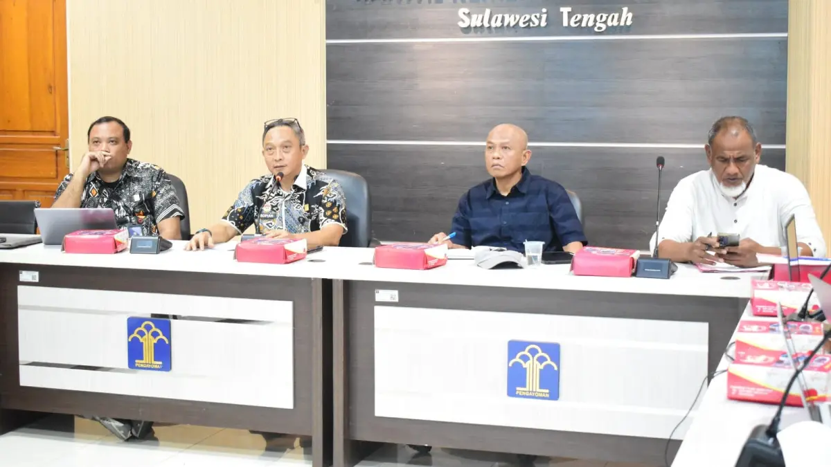 Rapat Fasilitasi Harmonisasi Rancangan Peraturan Daerah Kabupaten Tojo Una-Una tentang Penyertaan Modal Daerah pada Badan Usaha Milik Daerah (BUMD), Kamis (13/8/2026), di Aula Kebangsaan, Kanwil Kemenkum Sulteng.