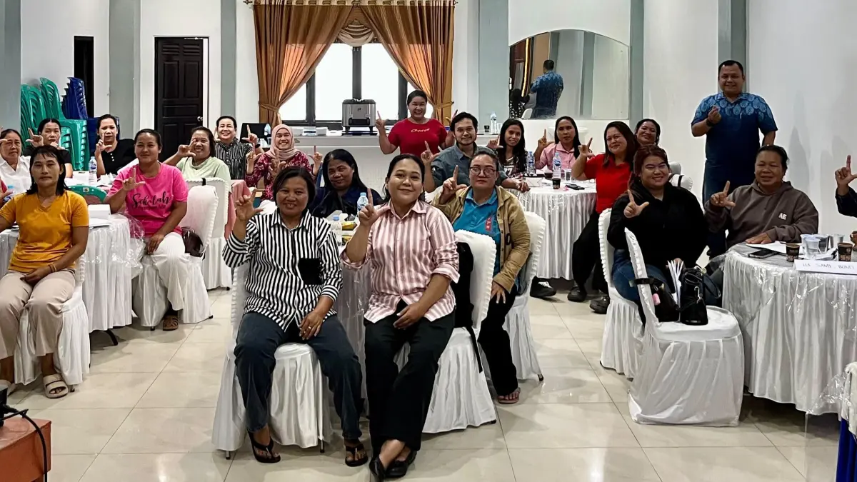 Hannah Asa Indonesia bersama Forest Programme V dan BPSKL Banjarbaru memperkuat kapasitas perempuan adat di Kalimantan Barat melalui pembelajaran berbasis praktik dan pengalaman lapangan.