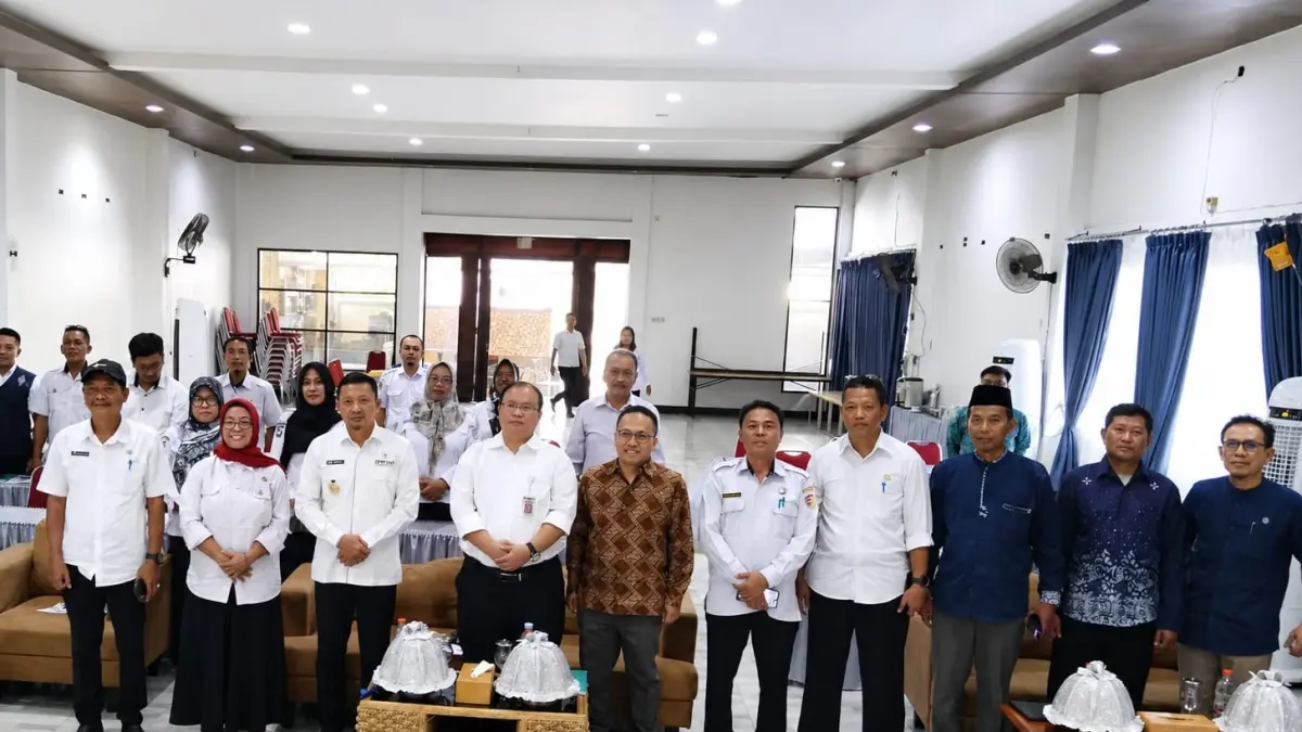 LOKAKARYA: Bupati Touna, Ilham Lawidu, membuka kegiatan lokakarya Deteksi Dini Berbasis Komunitas dan Pengurangan Stigma Kusta yang diselenggarakan oleh The Habibie Center melalui program Sasakawa Health Foundation, Rabu (19/8/2026).(FOTO: HERIYANTO LIMAHU/RADAR PALU). 