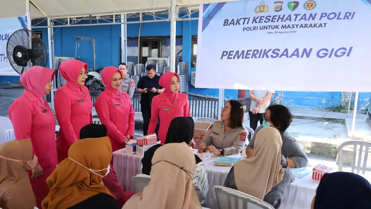 Bakti Kesehatan Polri dalam rangka rehabilitasi pascabencana di Kota Palu yang digelar Polda Sulteng melalui RS. Bhayangkara berlangsung di Aula Polresta Palu, Kamis (20/8/2026).