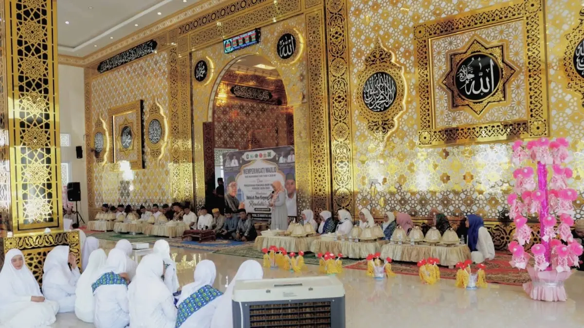 MAULID NABI: Suasana perayaan Maulid Nabi Muhammad SAW di Kabupaten Poso.(FOTO: BUDIYANTO WIHARTO/RADAR PALU).  