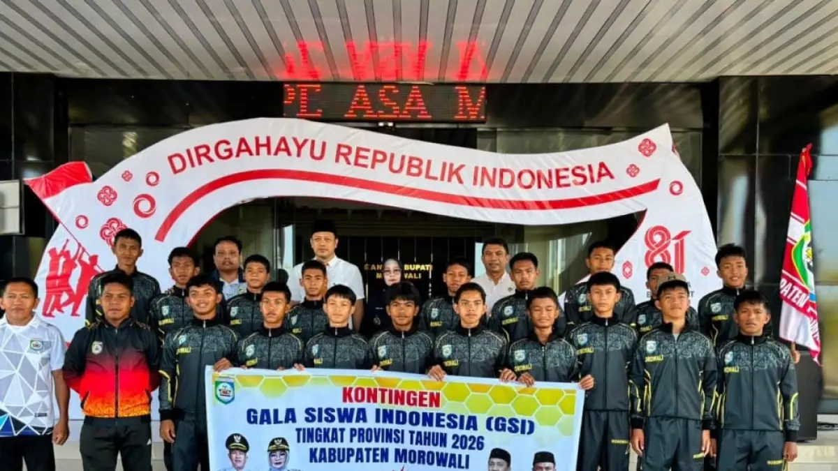 PELAJAR: Para pelajar Morowali yang akan ikut kegiatan Gala Siswa Indonesia tingkat Sulawesi Tengah.(FOTO: SUPRIYONO/RADAR PALU).