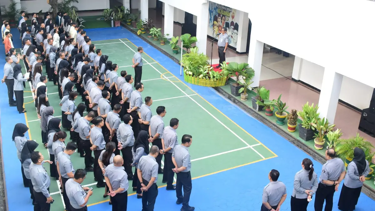 apel pagi yang dipimpin Kepala Divisi Pelayanan Hukum (Kadiv Yankum), I Putu Dharmayasa, sebagai pembina apel (24/8/2026).