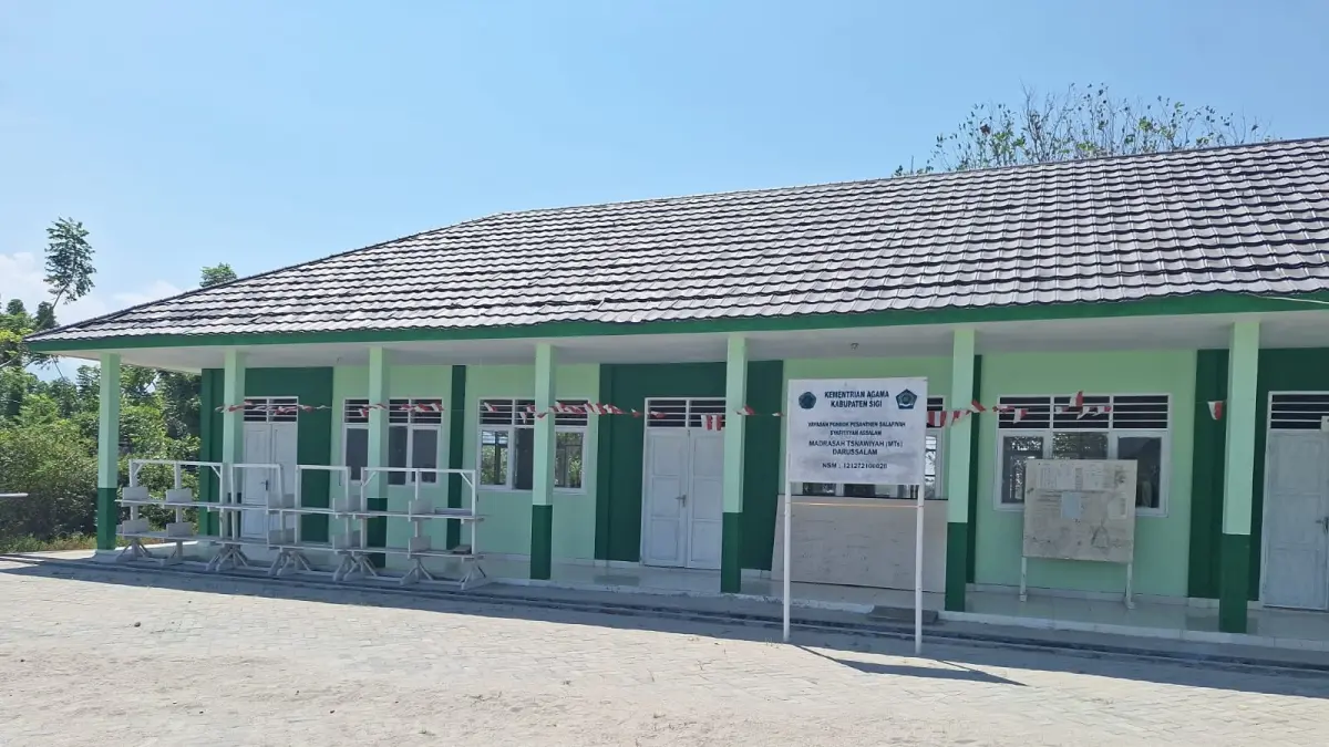 PEKERJAAN: Salah satu perkerjaan proyek renovasi madrasah tahun 2025-2026, yang dikerjakan PT. Karya Putera Mandiri Adisarana di Kabupaten Sigi.(FOTO: ISTIMEWA/RADAR PALU). 