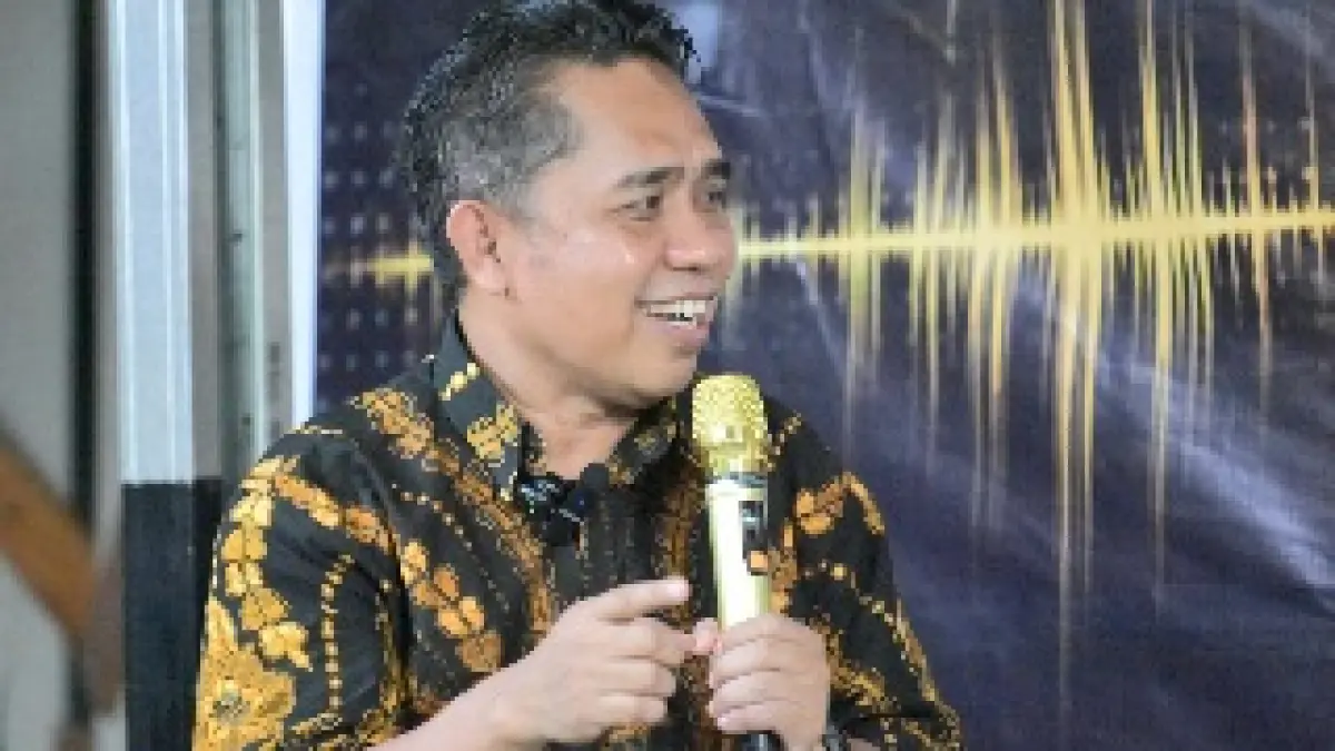 Pengajar Hukum Tata Negara Fakultas Syariah UIN Datokarama Palu, Sahran Raden.(Muksin Netatopo untuk Radar Palu)