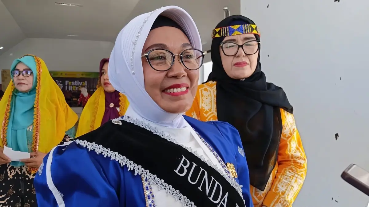 LESTARI: Bunda Literasi Kabupaten Sigi, Siti Halwiyah.(FOTO: ANGEL SUMBARA/RADAR PALU).