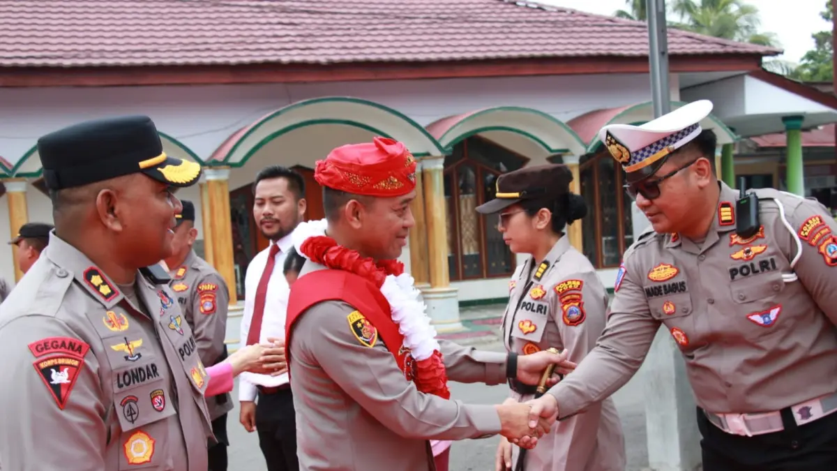 KUNJUNGAN: Kapolda Sulteng, Irjen Pol Nasri Sulaiman, saat melakukan kunjungan kerja di Polres Poso, Rabu (25/8/2026).(FOTO: BUDIYANTO WIHARTO/RADAR PALU).