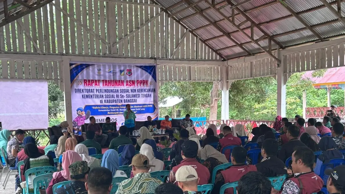 RAPAT: Suasana rapat tahunan ASN PPPK Direktorat Perlindungan Sosial Nonkebencanaan Kementerian Sosial Republik Indonesia se-Sulawesi Tengah, digelar di Kabupaten Banggai.(FOTO: NENDRA PRASETYA/RADAR PALU) 