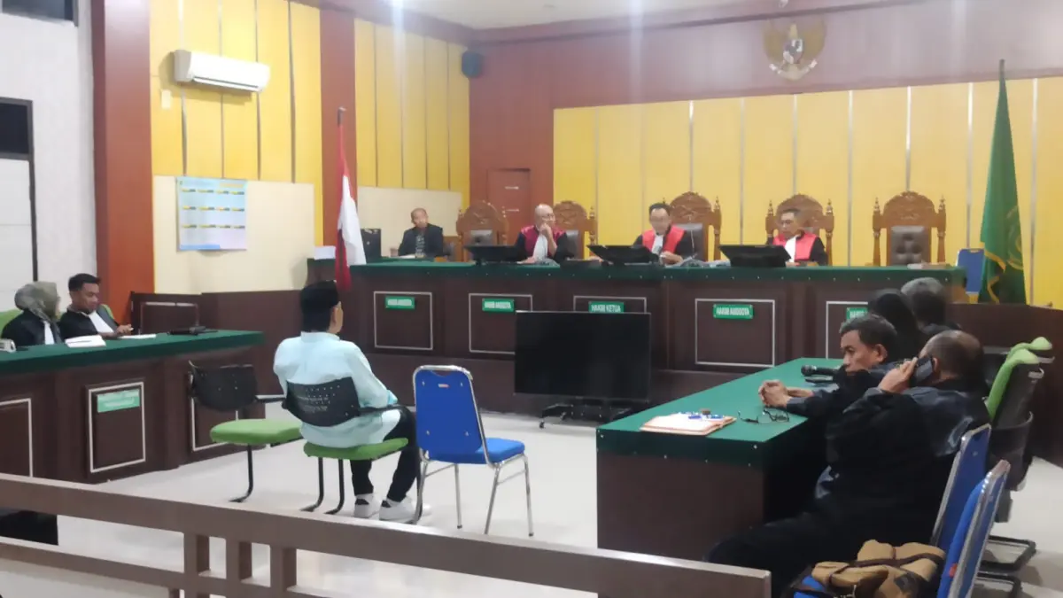 Suasana sidang pembacaan putusan perkara dugaan korupsi pengadaan tanah dan bangunan mess Pemkab Morowali di Pengadilan Tipikor Palu, Jumat (28/8/2026). Foto : Wahono 