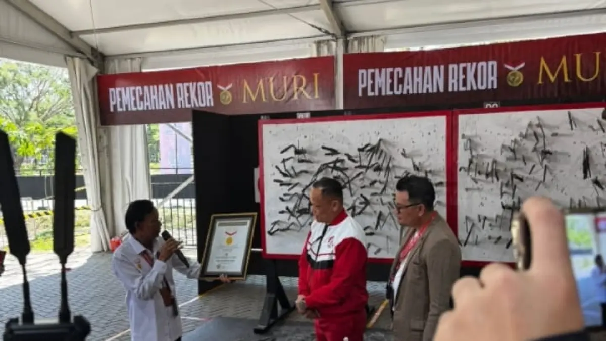 MEMBUKA: Persatuan Akurasi Bilah dan Kapak Indonesia (PABKI) resmi membuka gelaran Open Tournament Nasional Lempar Bilah dan Kapak 2026 di Kiara Artha Park, Bandung, Sabtu (29/8/2026).(FOTO: ISTIMEWA/RADAR PALU)