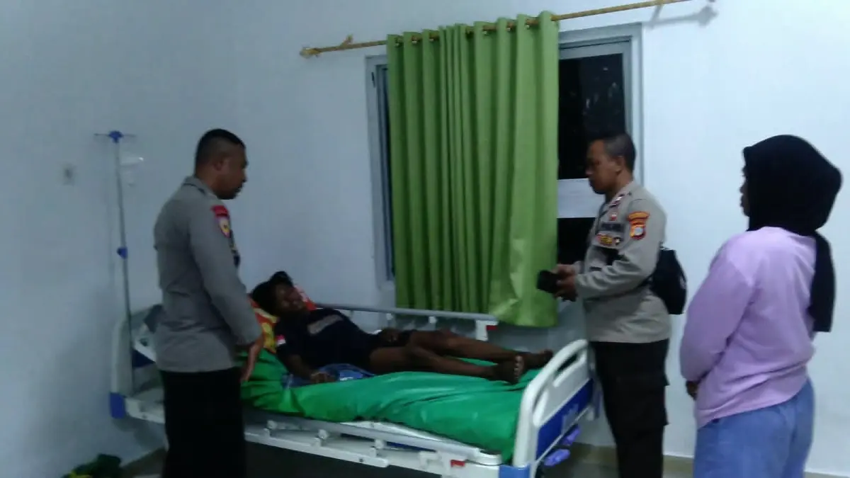 INGIN MENGAKHIRI HIDUP: Seorang remaja di Kabupaten Banggai, Provinsi Sulawesi Tengah berinisial RD (18) nekat mencoba mengakhiri hidupnya.(FOTO: NENDRA PRASETYA/RADAR PALU).