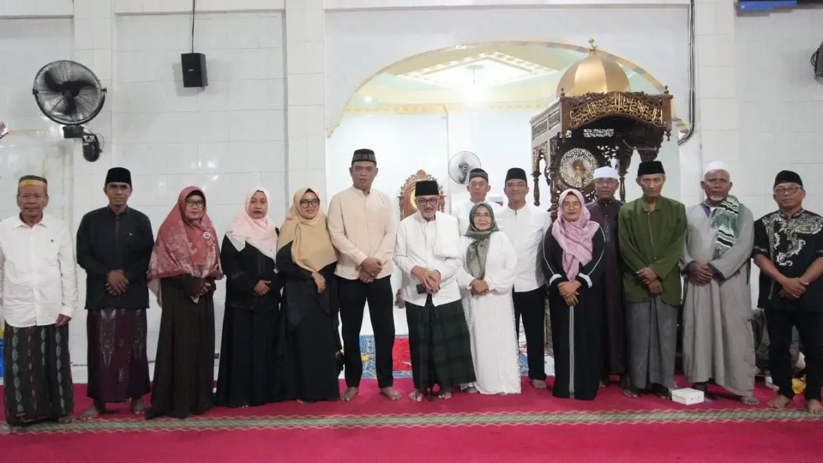 Masjid Jami’ Al-Hidayah, Jalan Mulawarman No. 1, Kelurahan Besusu Barat, Kecamatan Palu Timur, Kota Palu, menggelar peringatan Maulid Nabi Muhammad SAW 1448 Hijriah/2026 Masehi.