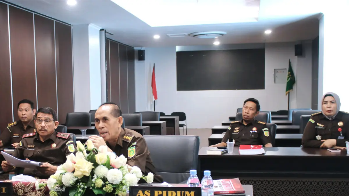 Kepala Kejati Sulteng Zullikar Tanjung menyetujui penghentian penuntutan dua perkara penganiayaan melalui Mekanisme Keadilan Restoratif, Senin (7/9/2026).