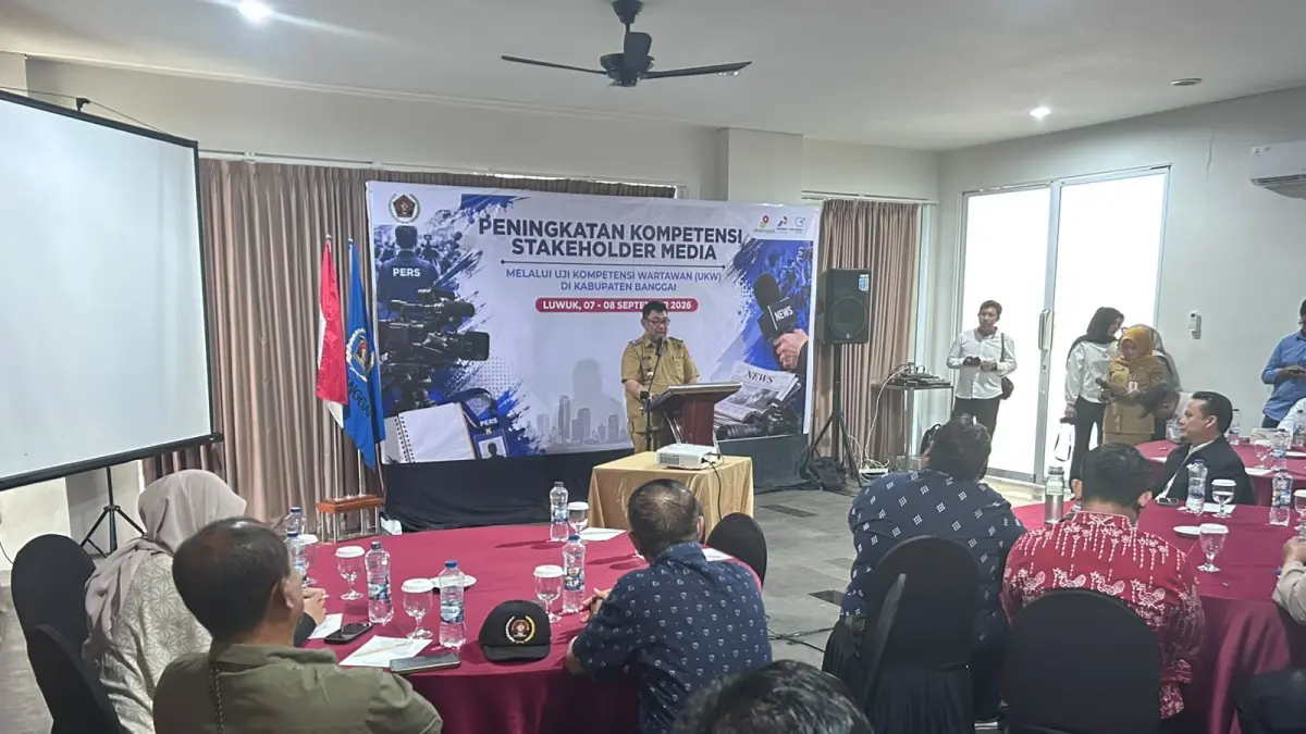 KOMPETENSI: Sebanyak 18 wartawan di Kabupaten Banggai mengikuti Uji Kompetensi Wartawan (UKW) tahun 2026, yang diselenggarakan oleh Persatuan Wartawan Indonesia (PWI) Banggai, Senin (7/9/2026).(FOTO: NENDRA PRASETYA/RADAR PALU).