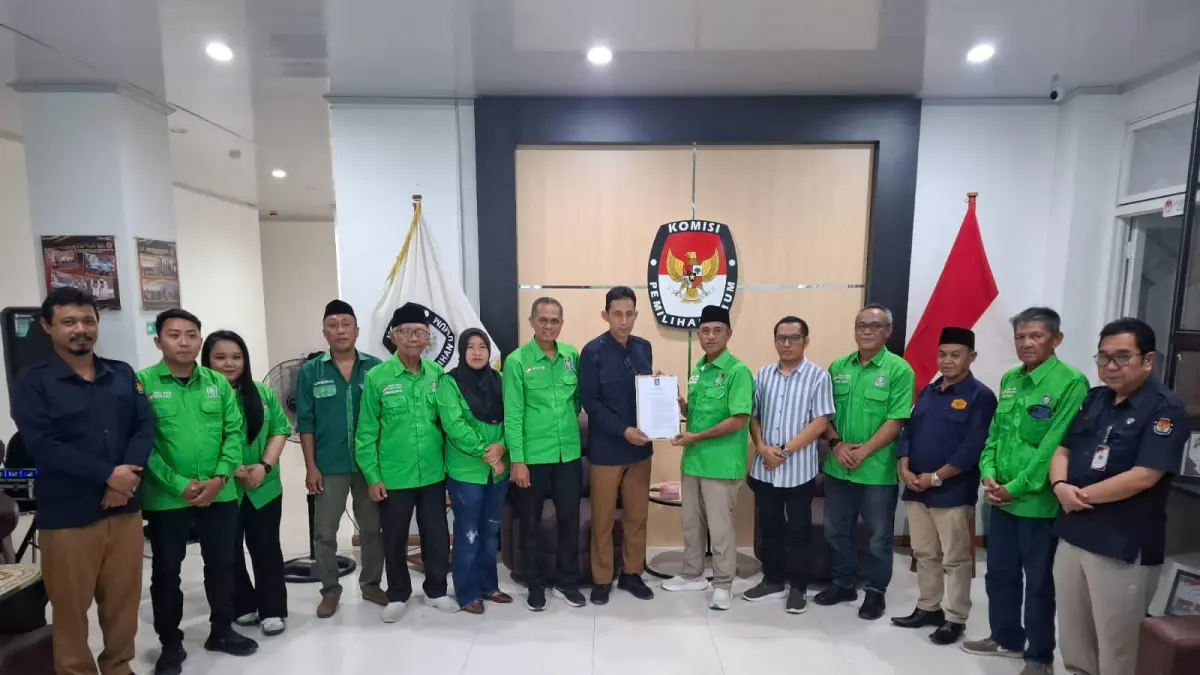 DPC PKB Kota Palu bersama jajaran KPU Kota Palu dalam pertemuan penyerahan SK kepengurusan baru periode 2026-2031, Selasa (8/9/2026).