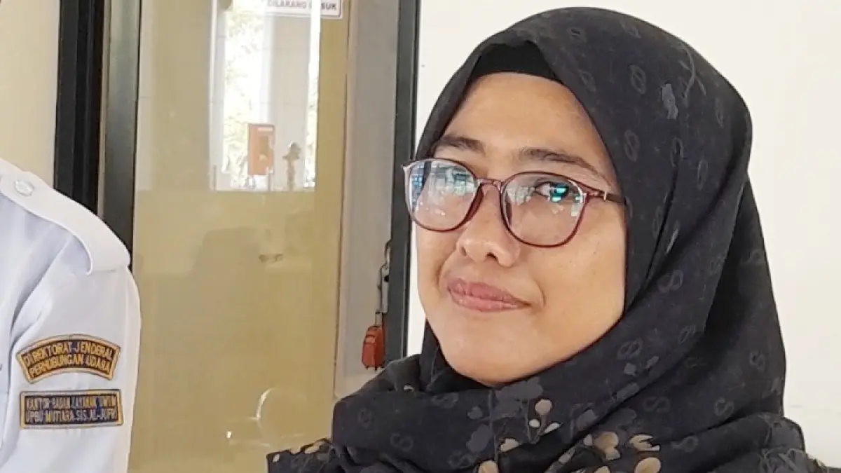 Koordinator Informasi Bandara Internasional Mutiara SIS Al-Jufri Palu, Nur Asma.(Mugni Supardi)
