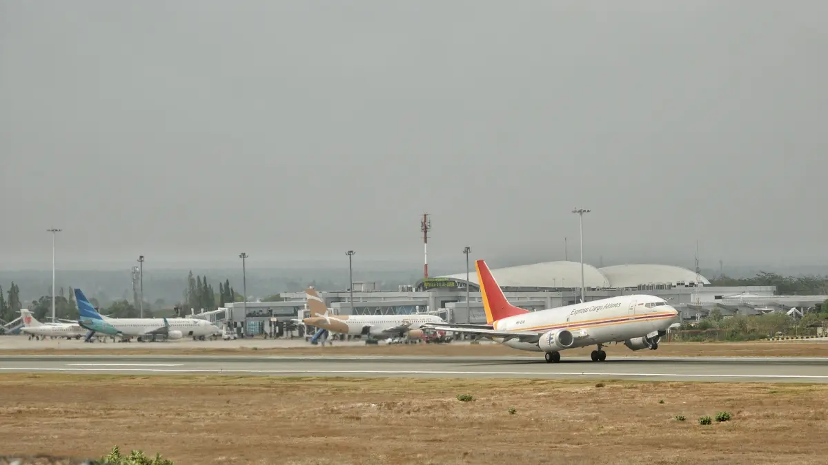  Penerbangan dari dan menuju Jakarta melalui Bandara Internasional Mutiara SIS Al-Jufri Palu kembali beroperasi, Selasa (8/9/2026) pagi. 
