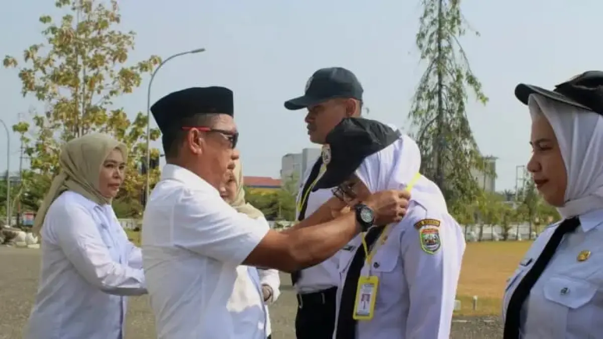ORIENTASI: Sekretaris Kabupaten (Sekkab) Morowali, H. Yusman Mahbub,&nbsp; membuka Orientasi Pegawai Pemerintah dengan Perjanjian Kerja.(FOTO: SUPRIYONO/RADAR PALU).