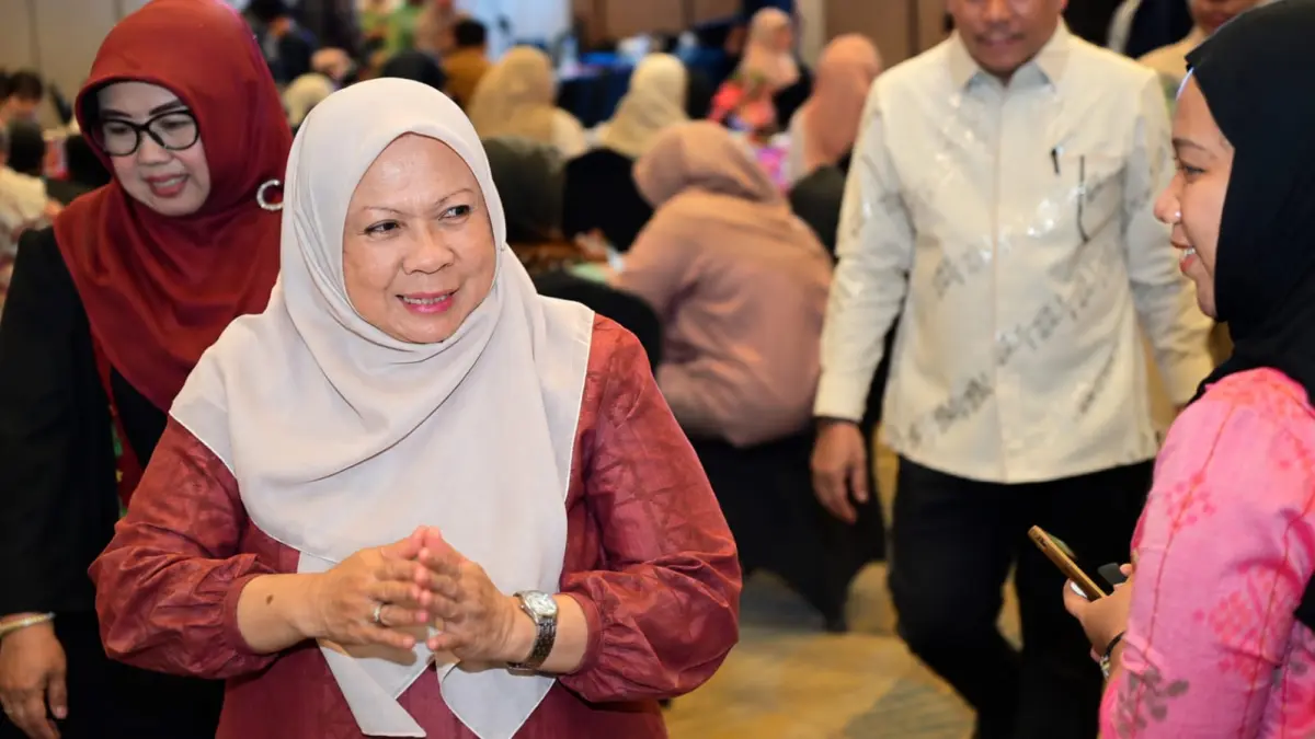 Wagub Sulteng Reny Lamadjido membuka kegiatan peningkatan kapasitas pelaku usaha inklusif dalam pengadaan barang dan jasa pemerintah di Palu, Kamis (10/9).&nbsp;