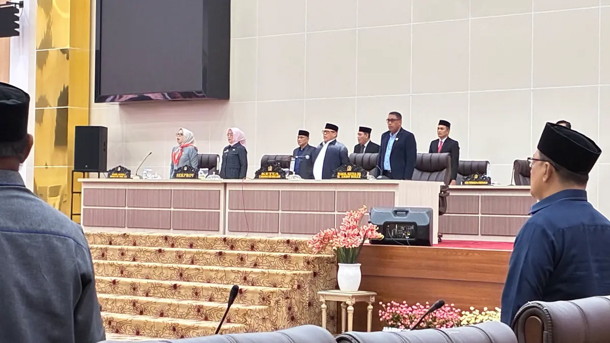 Suasana rapat paripurna DPRD Sulteng saat pembahasan Ranperda Perubahan APBD Tahun Anggaran 2026. FOTO: Annisa Nurul Wibdy.