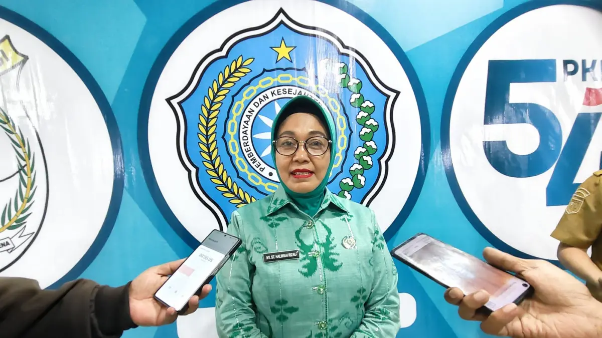 Hj. Siti Halwiyah (FOTO: ANGEL SUMBARA/RADAR PALU).