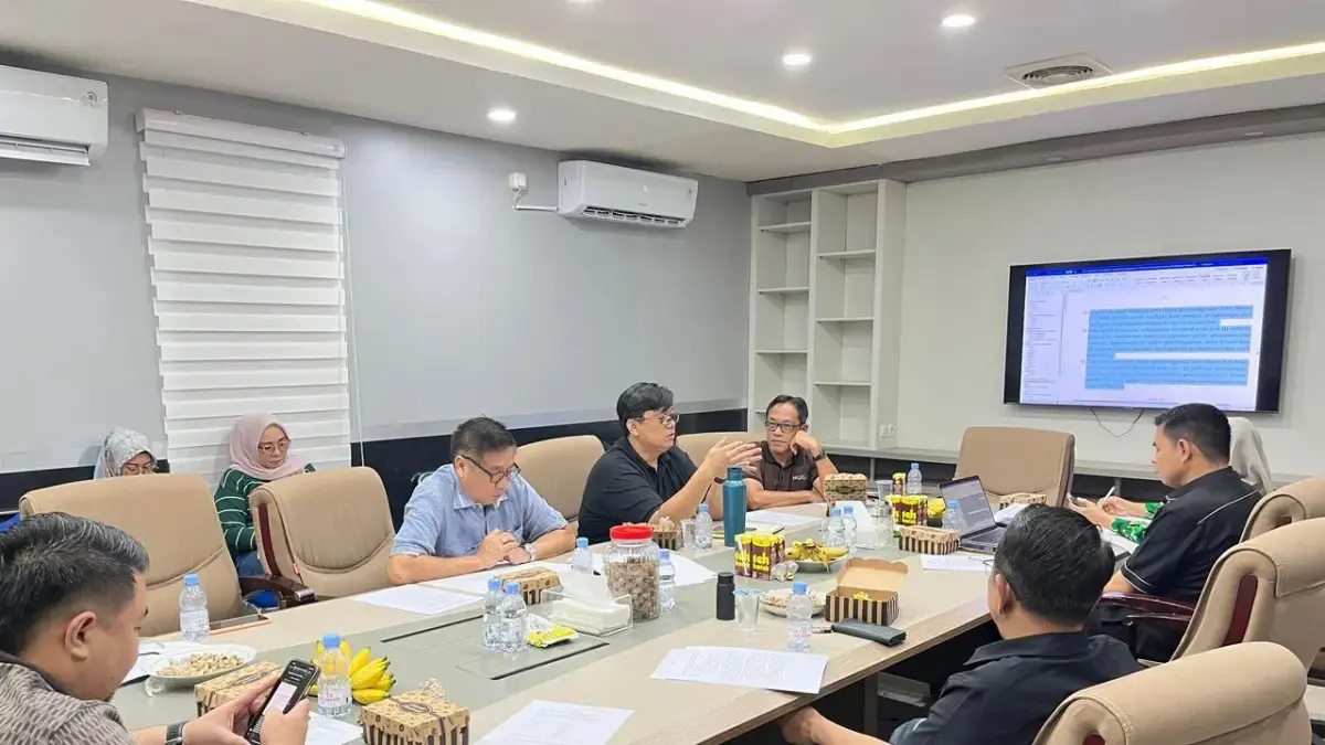 RANPERDA: Anggota Komisi III DPRD Sulawesi Tengah dari Fraksi PKS, Takwin, mengatakan penyempurnaan Ranperda menjadi bagian penting untuk memastikan penggunaan jalan tetap memperhatikan kepentingan masyarakat.(FOTO: HUMAS FRAKSI PKS DPRD SULTENG/RADAR PALU).