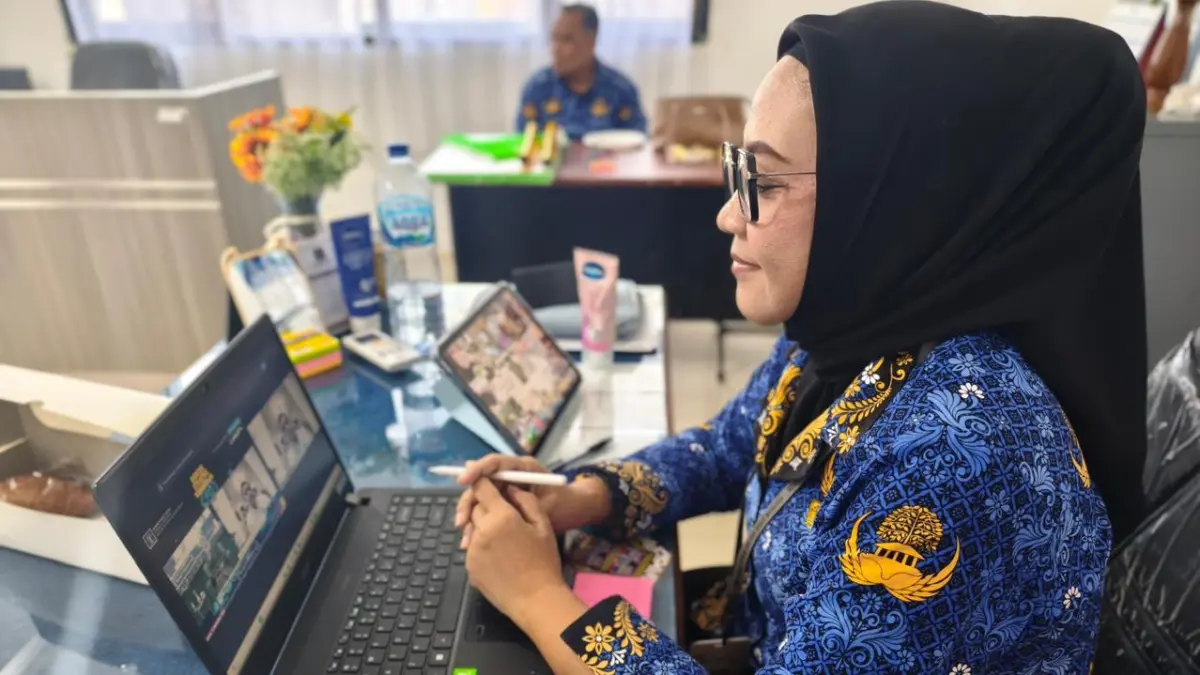 Diskusi Strategi Kebijakan (DSK) bertema “Penguatan Hak Pendampingan Hukum dalam Pemeriksaan Majelis Pengawas Notaris” secara virtual melalui Zoom Meeting, Kamis, (17/9).