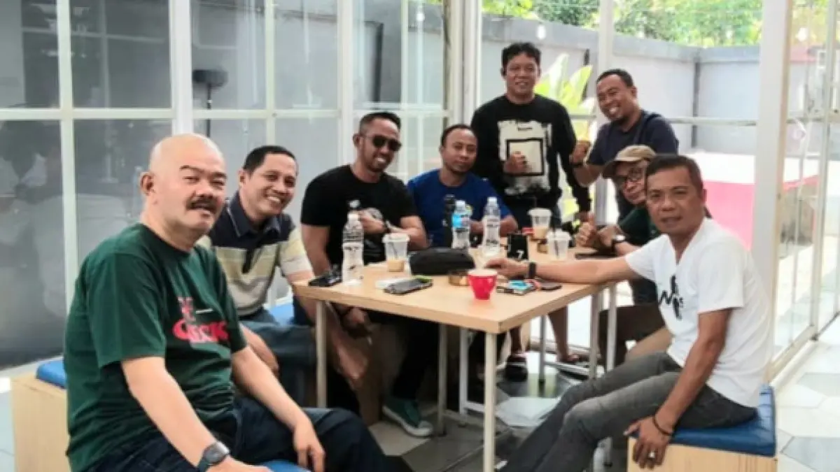 Pengurus JMSI Sulawesi Tengah membahas agenda organisasi terkait peningkatan kompetensi wartawan dengan UKW. (Istimewa)