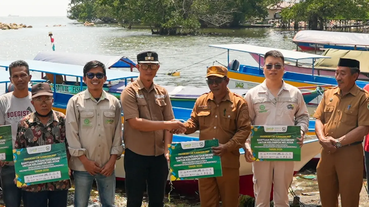 PT Indonesia Morowali Industrial Park (IMIP) baru saja menyerahkan enam unit kapal kepada nelayan penerima manfaat di Desa Keurea dan Fatufia, Kecamatan Bahodopi.