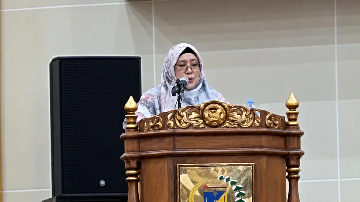 Hj. Wiwik Jumatul Rofi