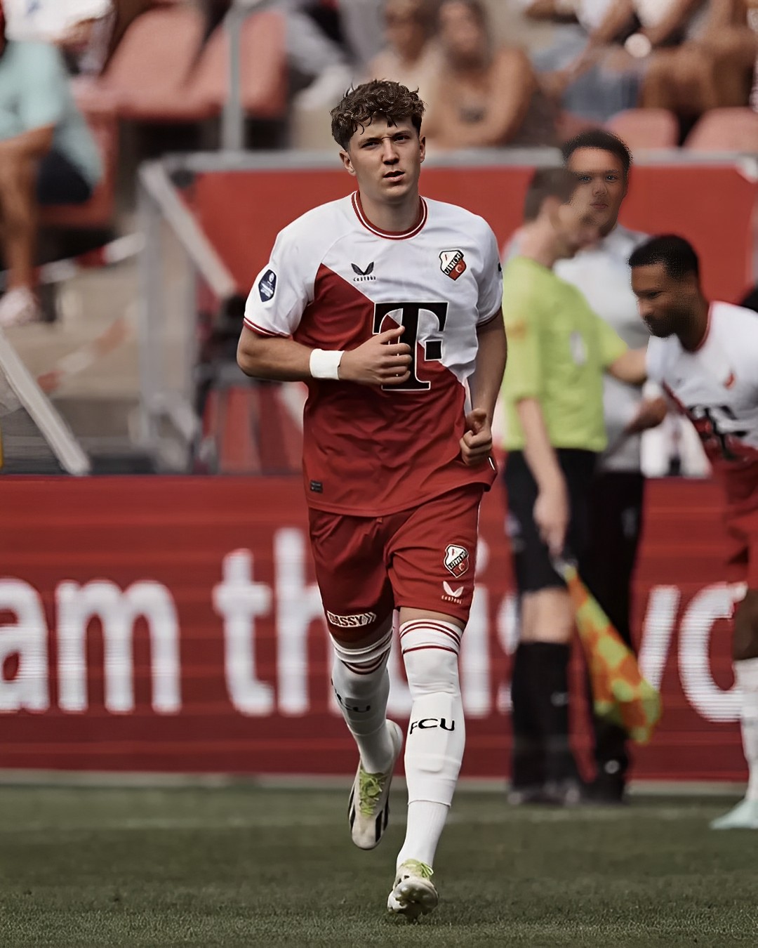 Ole Romeny berseragam klub sepak bola FC Utrecht.