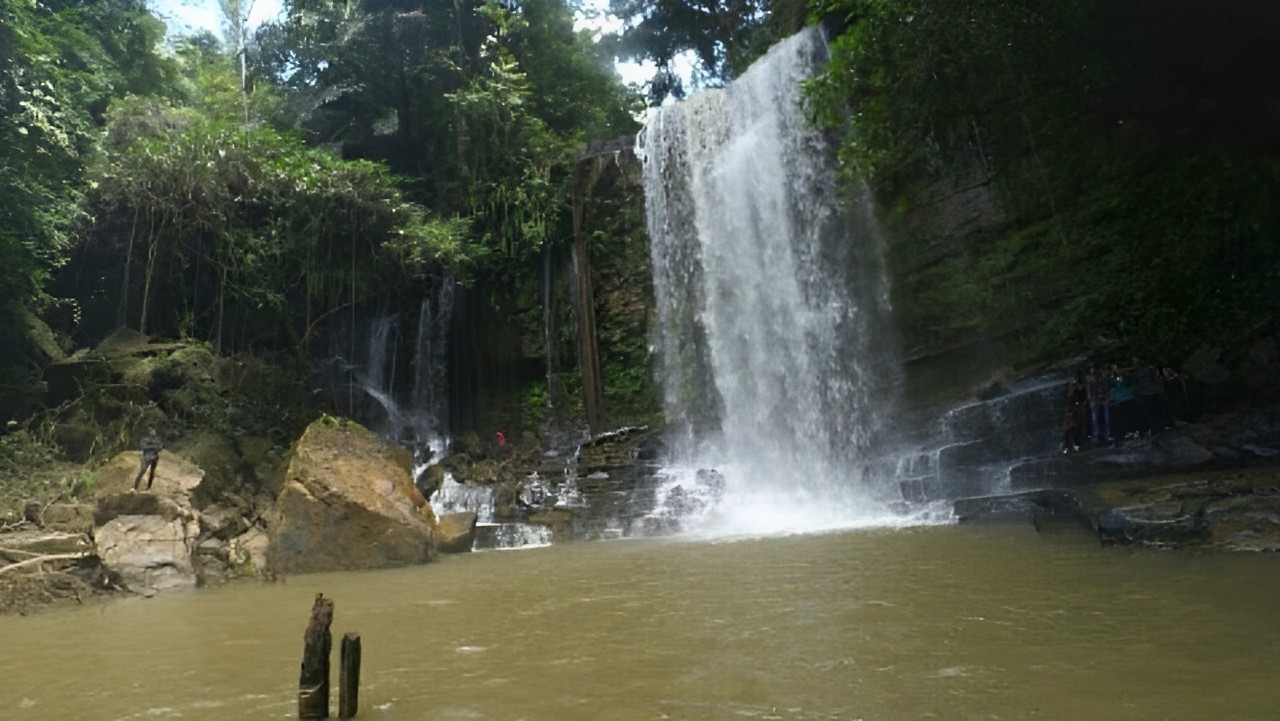 Air terjun Rimbawan