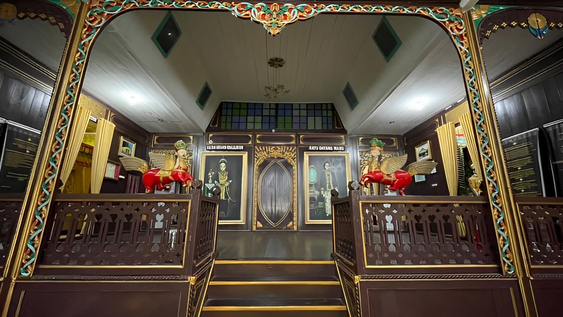 Museum Sadurangas pernah menjadi kediaman Raja-raja Kesultanan Paser di masa lalu