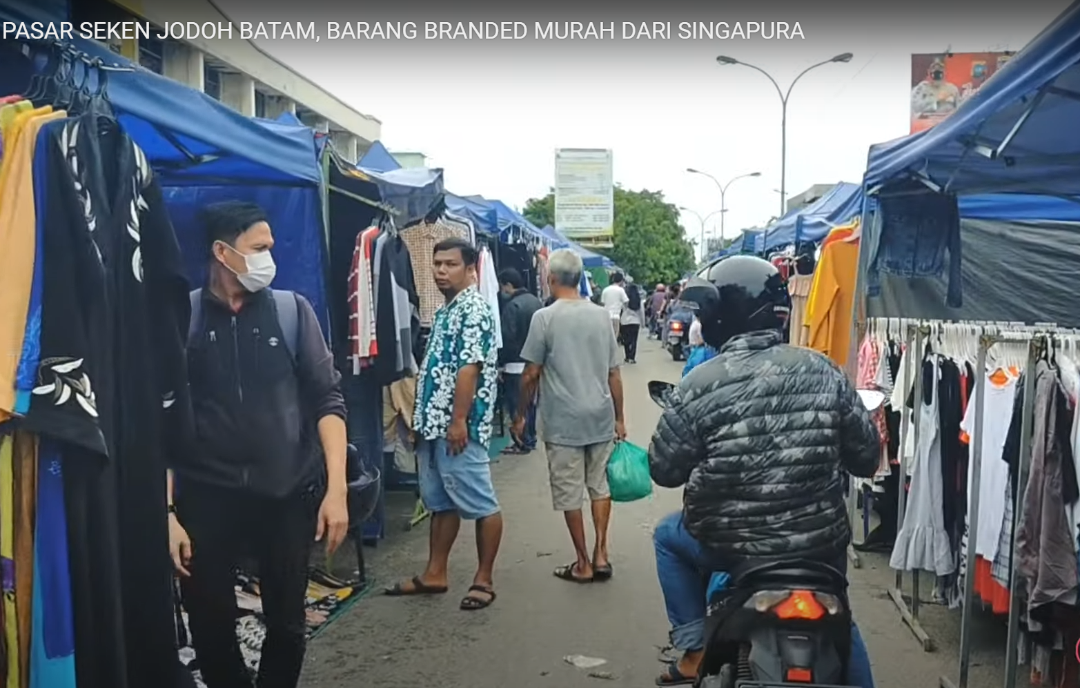 Dibatam ada pasar jodoh, yang menjodohkan barang-barang bekas dengan para pemilik barunya