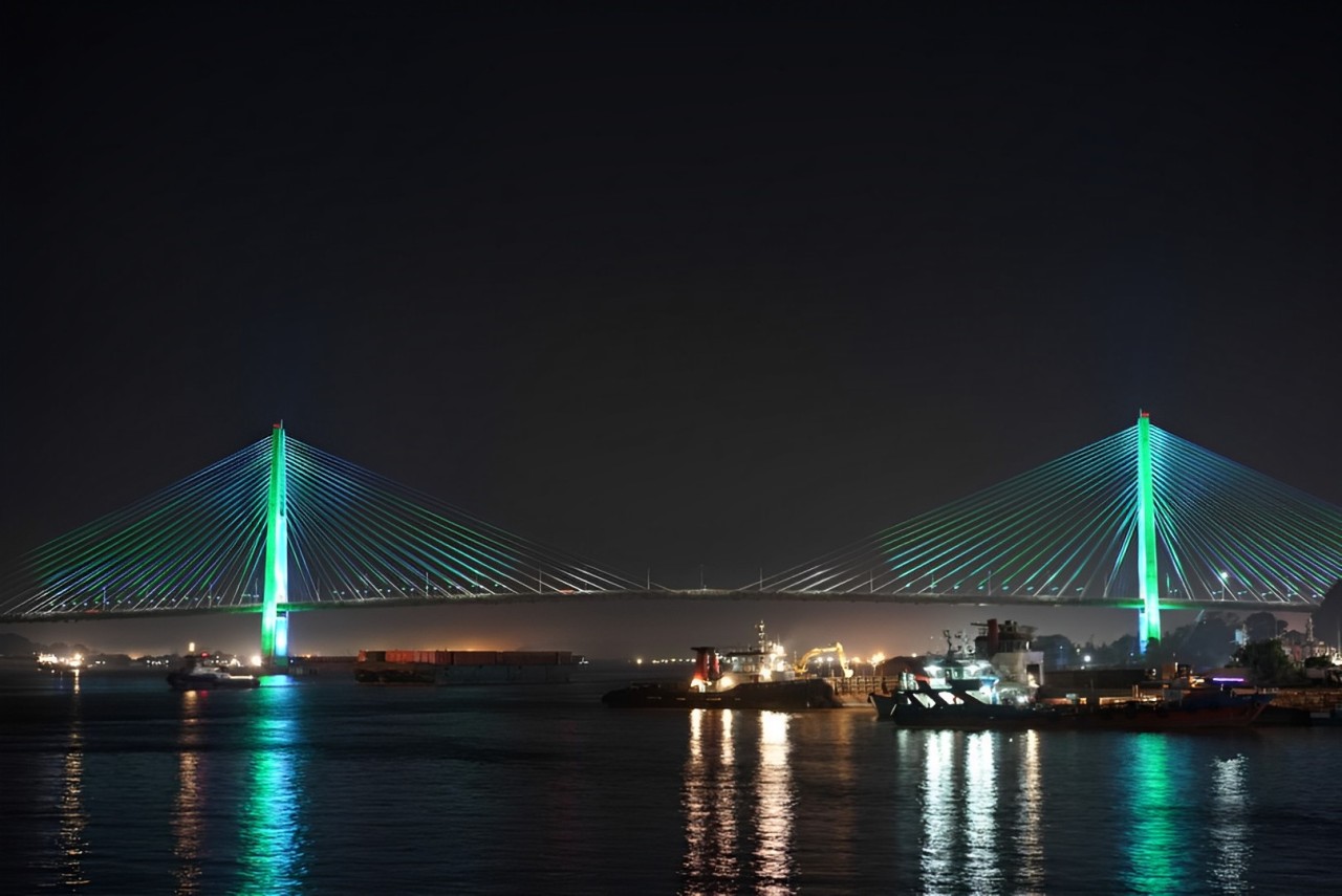 Jembatan Mahkota II Samarinda akan diremajakan dengan konsep gold view, mirip jembatan ikonik di Thailand.