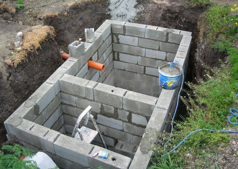 Ilustrasi septic tank rumah, tips hemat biaya pembuatan septic tank.