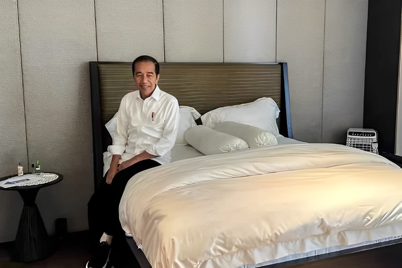 Jokowi menempati kamar baru istana di IKN, mengaku Istana Presiden yang lama berbau kolonial.