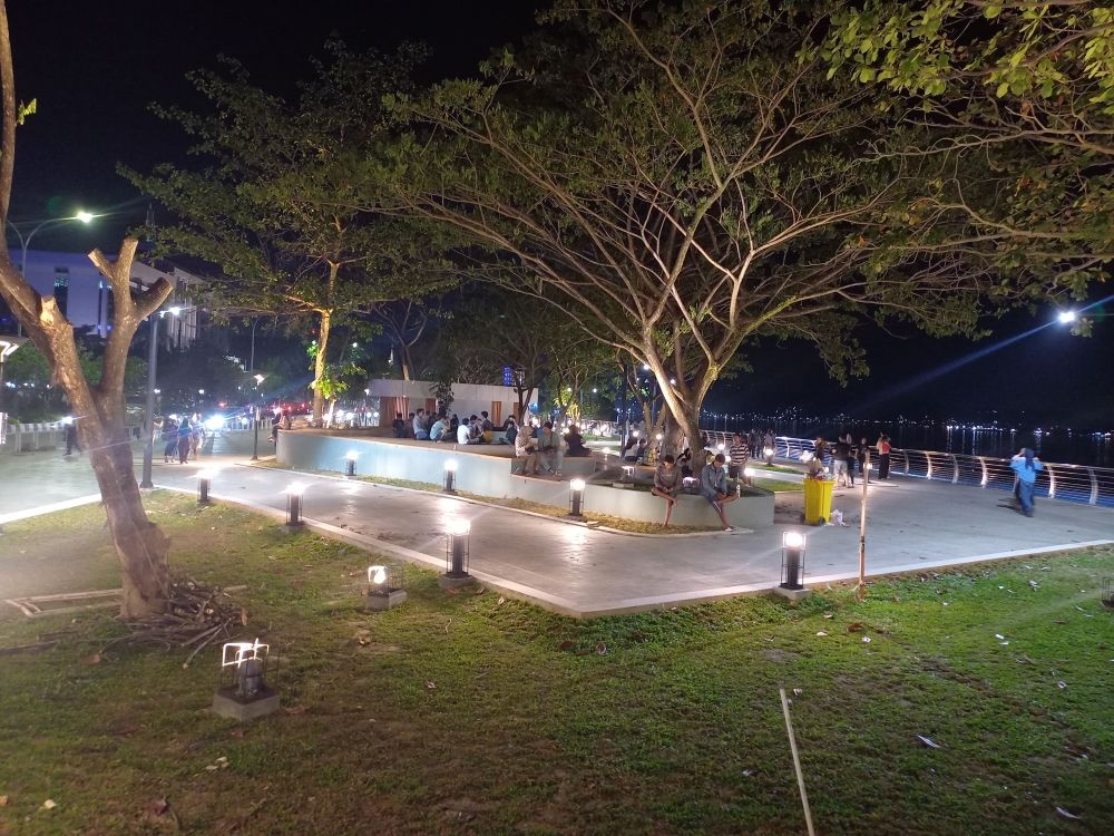 Suasana Malam di Teras Samarinda