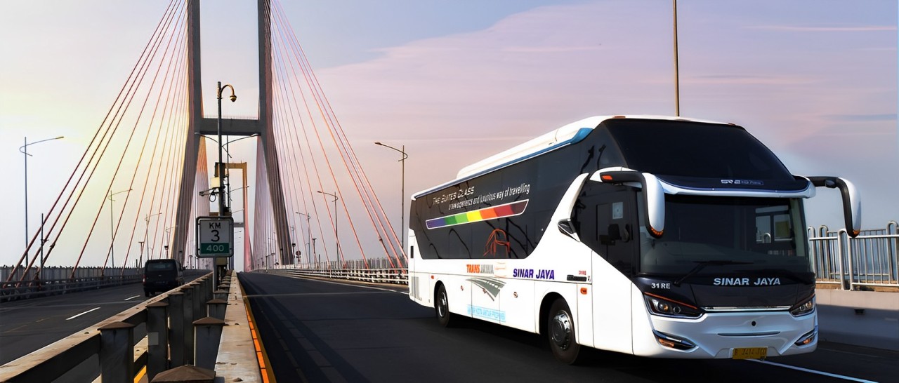 Bus Sinar Jaya siap mengantar kamu ke Ibu Kota Nusantara dengan nyaman dan aman. Nikmati perjalanan seru dengan fasilitas lengkap dan harga terjangkau!