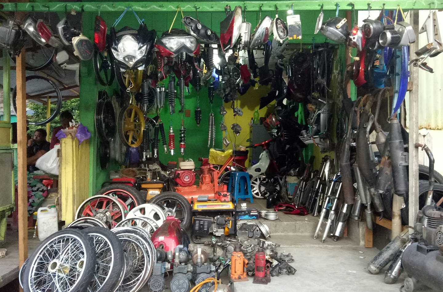 Kabar gembira buat para pemburu barang antik! Pasar Loak Besi Balikpapan bakal pindah ke lokasi baru yang lebih nyaman dan tertata. Simak selengkapnya di sini.