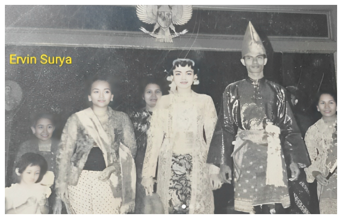 Foto Pernikahan Moh Yamin dan Siti Sundari