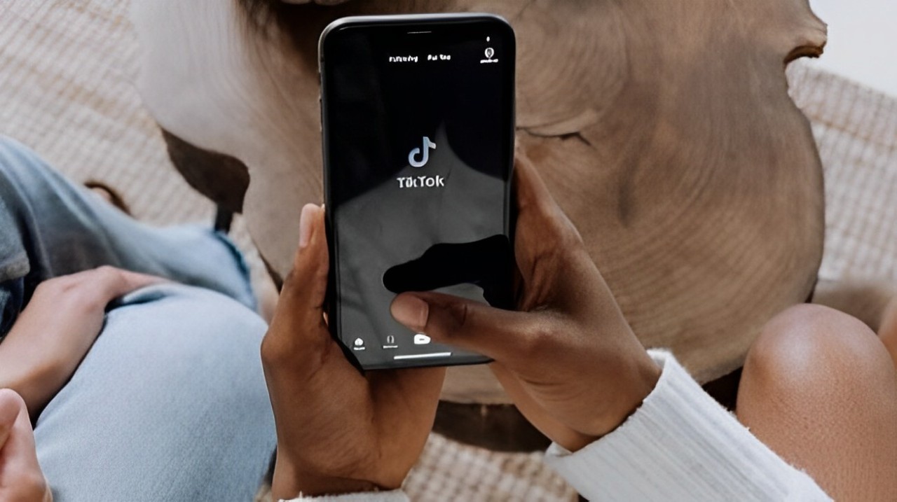 Tren manifesting di TikTok ini diisi dengan harapan seseorang dengan background lagu yang memang sudah seragam.