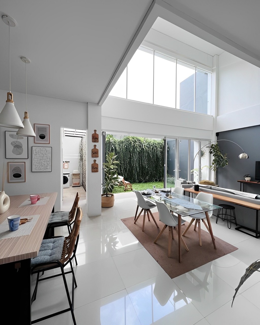 Desain interior rumah minimalis dua lantai dengan konsep terbuka