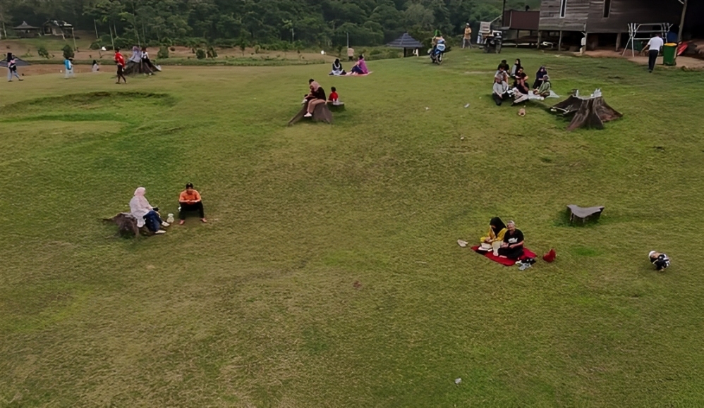 Temukan Keindahan Tersembunyi di Balikpapan: Bukit Kebo Menanti Petualanganmu!