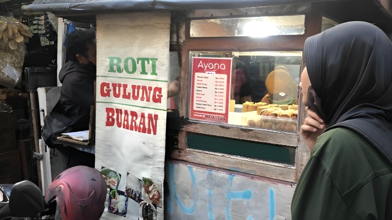 Roti Gulung Ayana Buaran