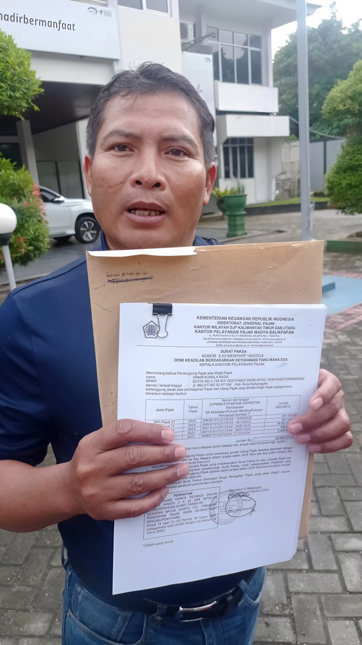 Direktur Operasional PT SKN, Sulasno, mengaku tak bisa membayar pajak dan gaji ribuan karyawan setelah rekening perusahaan dibekukan KPK