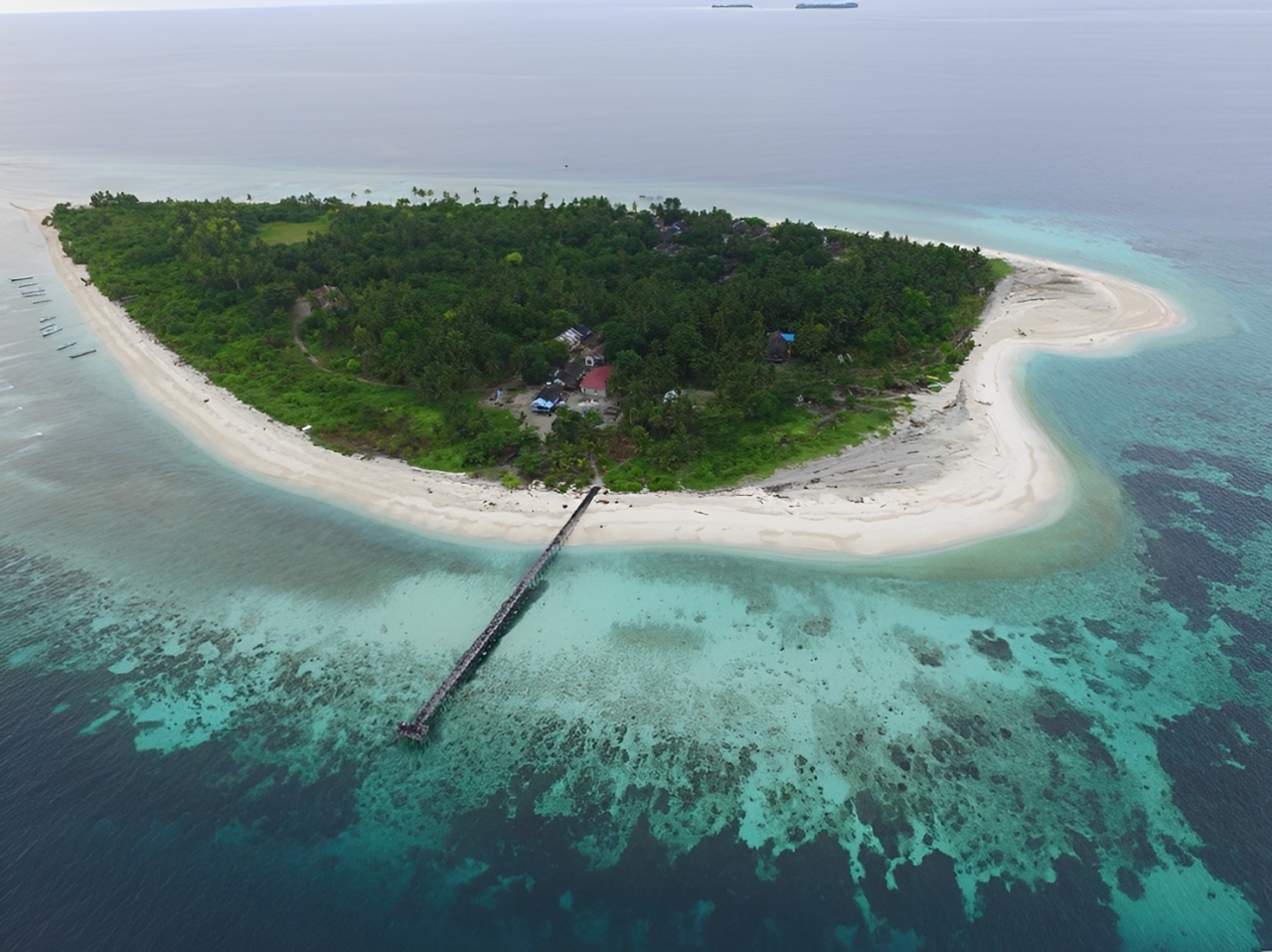Pulau Balabalagan, destinasi wisata bahari eksotis dari Balikpapan dengan spot diving dan snorkeling terbaik &ndash; wajib masuk wishlist!
