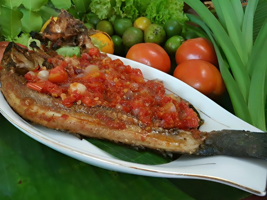 Dari seafood yang fresh banget sampai camilan ringan buat oleh-oleh dari Balikpapan