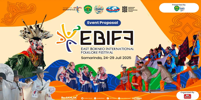 Peserta EBIFF dari berbagai negara mengenakan busana tradisional, bersiap parade budaya di venue outdoor&mdash;suasana penuh warna dan kebersamaan lintas budaya, Cess!